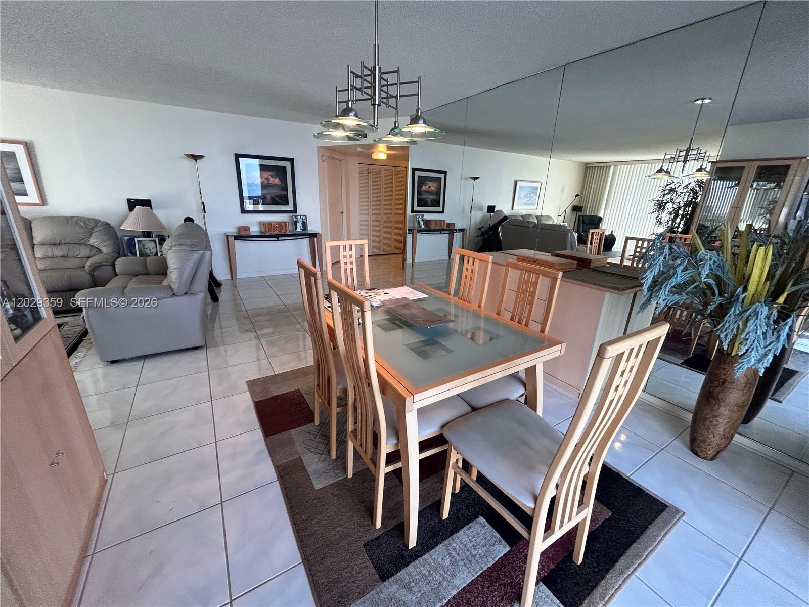 2333 Brickell Avenue 1402 Property Photo 6