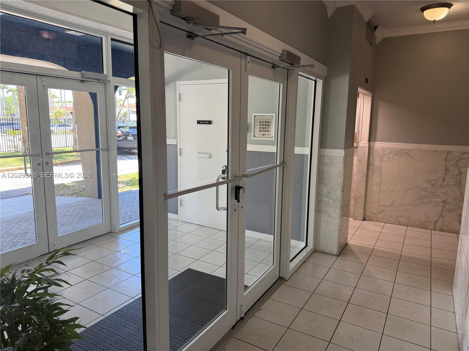 501 E Dania Beach Boulevard 5-4d Property Photo 2