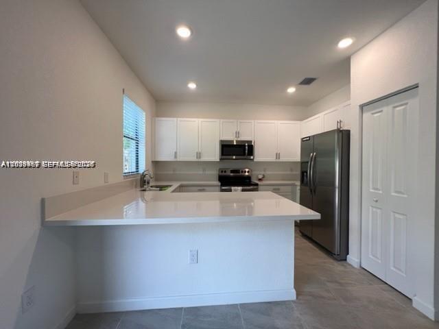 327 Ne 208th Terrace Property Photo 6