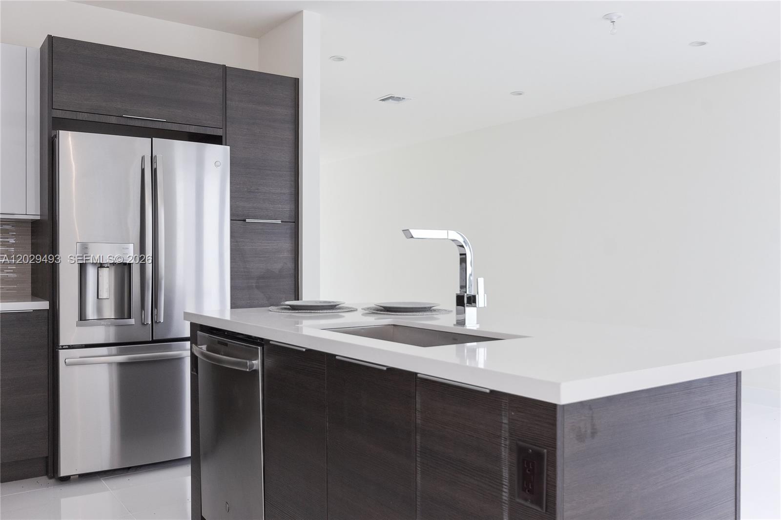 A12029493 Property Photo 6