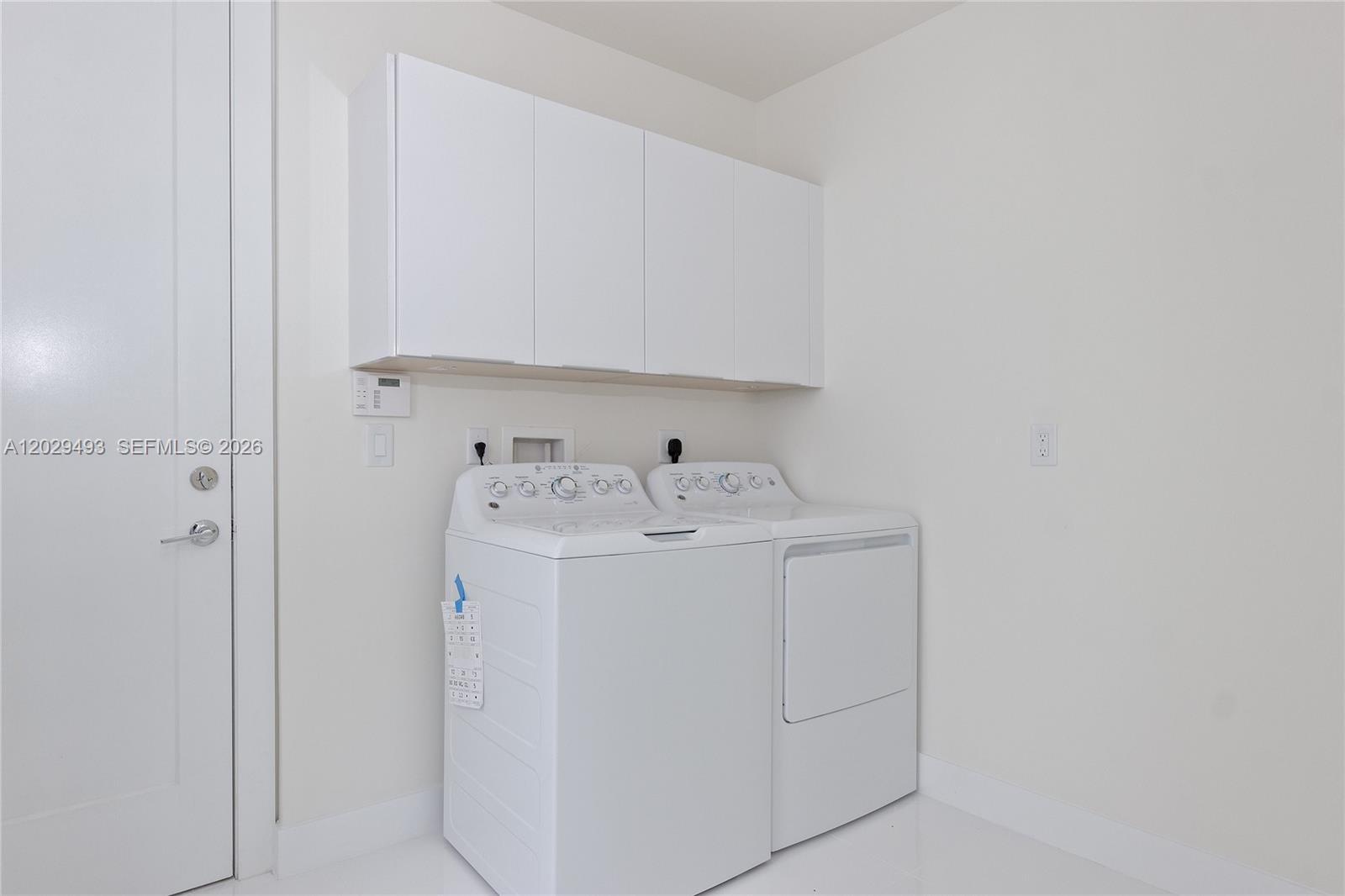 A12029493 Property Photo 10