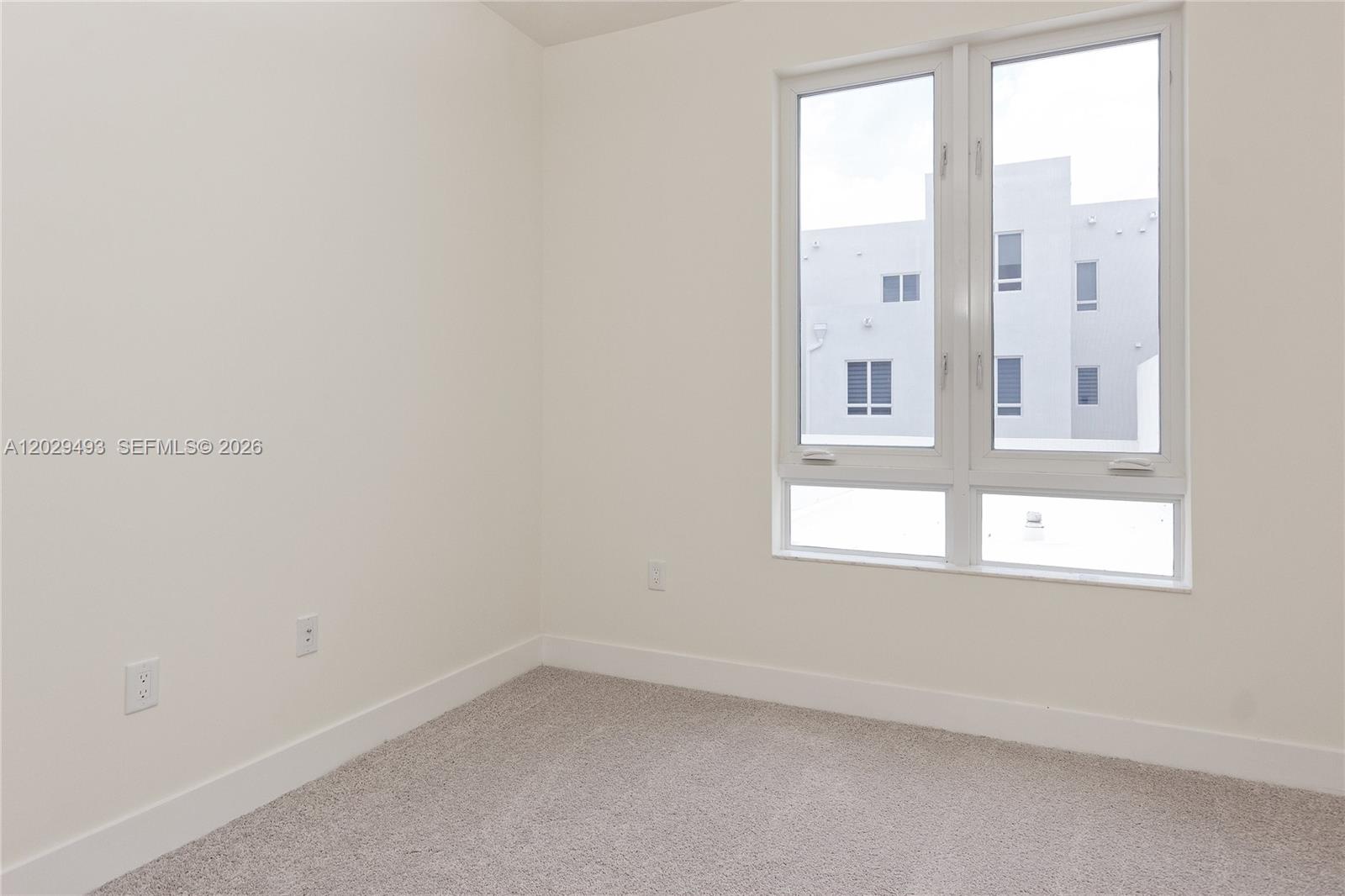 A12029493 Property Photo 11