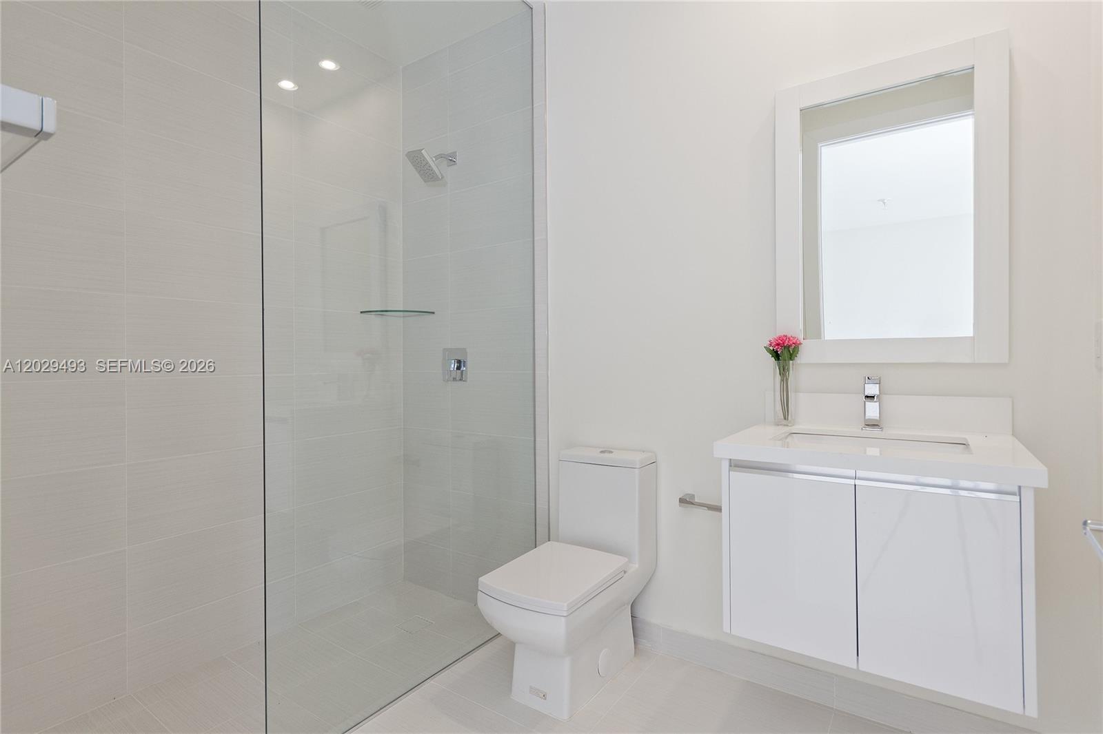 A12029493 Property Photo 12