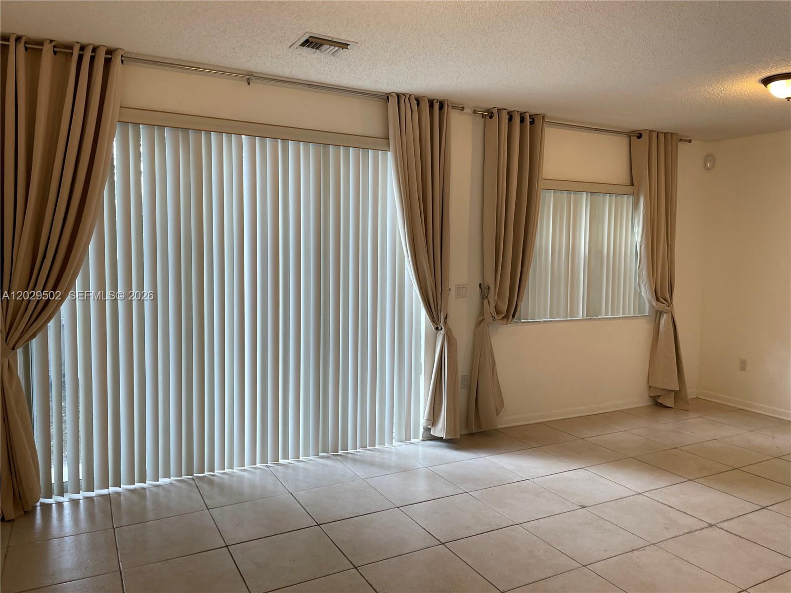 7980 S Southwood Circle 0 Property Photo 10