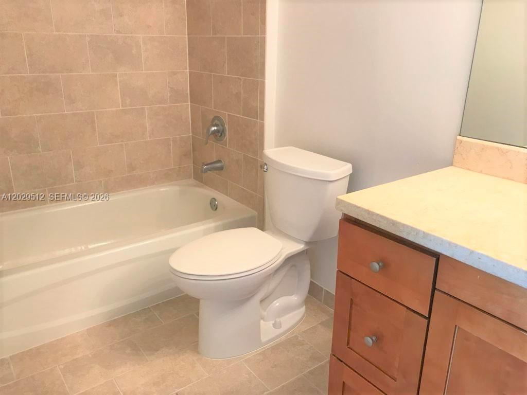 1723 Sw 2nd Avenue 509 Property Photo 11