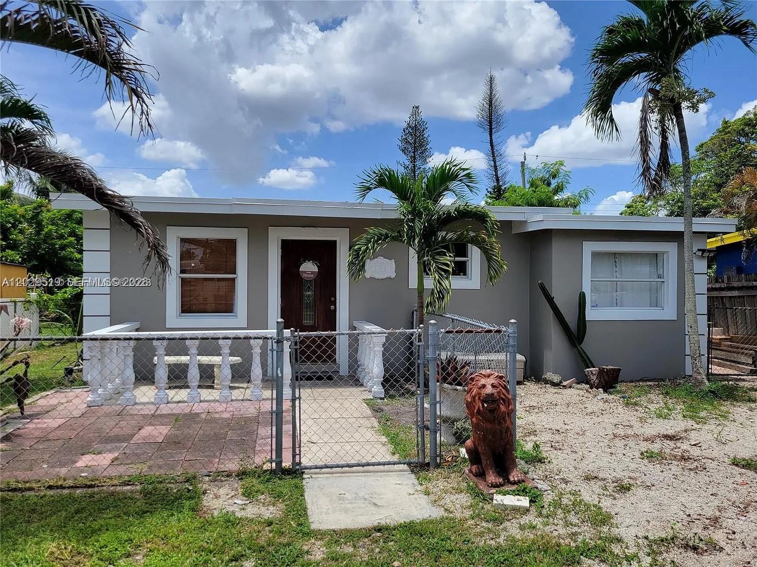 1752 Lauderdale Manor Drive