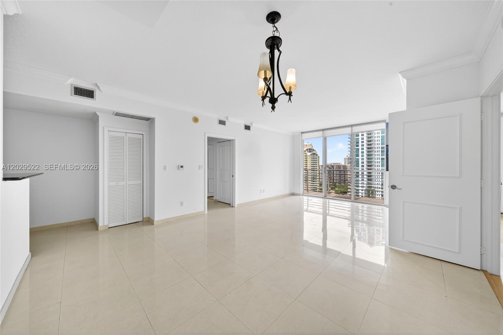 325 S Biscayne Boulevard 2219 Property Photo 10