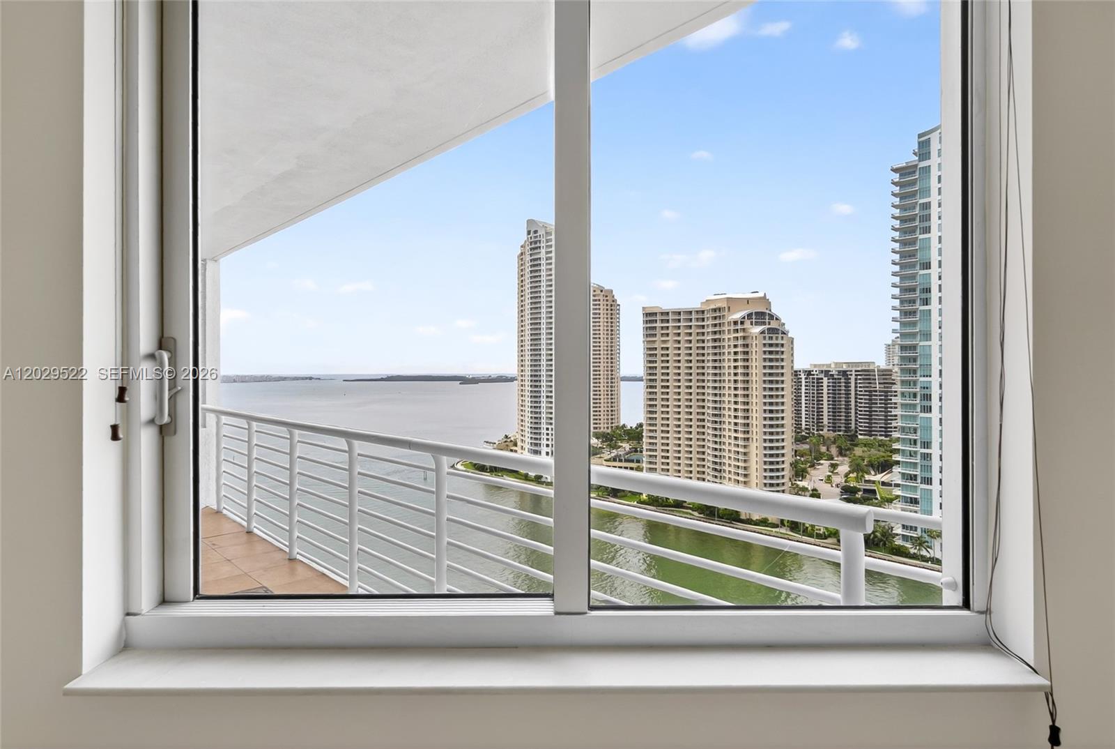 325 S Biscayne Boulevard 2219 Property Photo 13