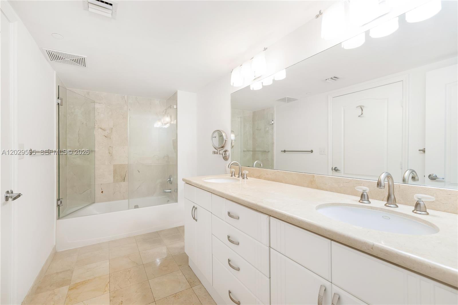 2101 Brickell Avenue 1103 Property Photo 11