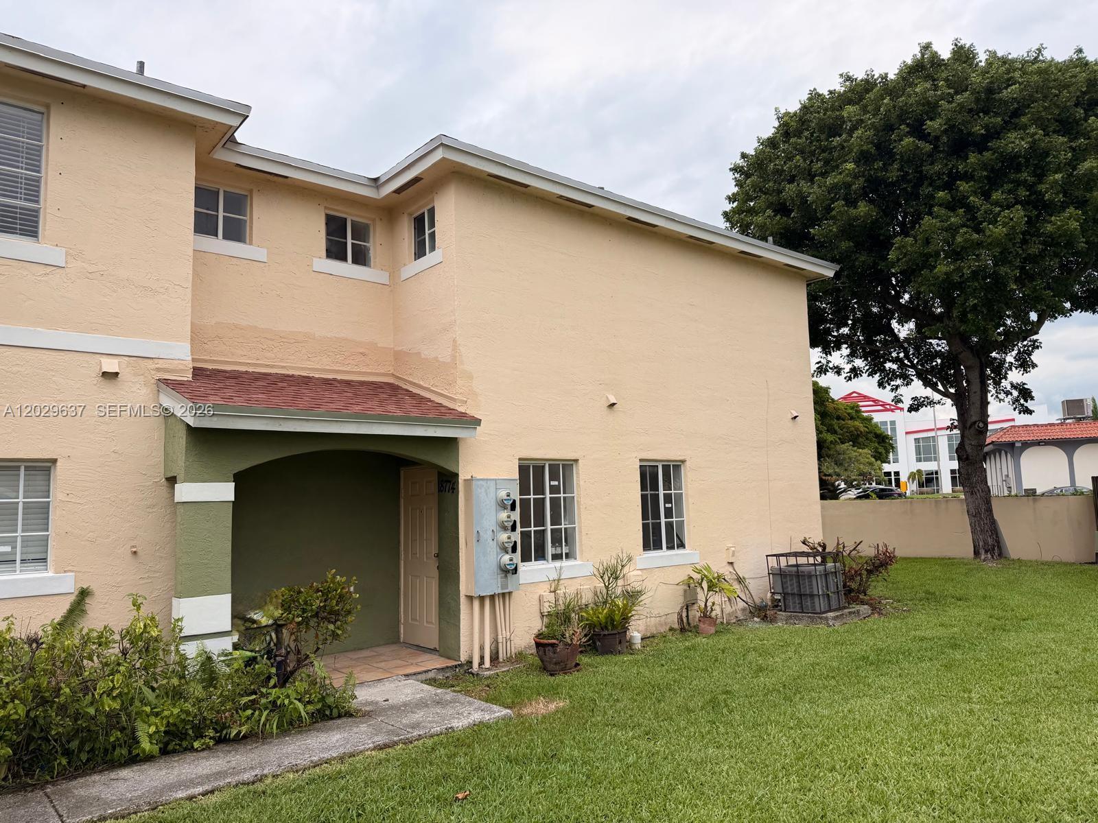 18774 Sw 100th Avenue 18774 Property Photo 2
