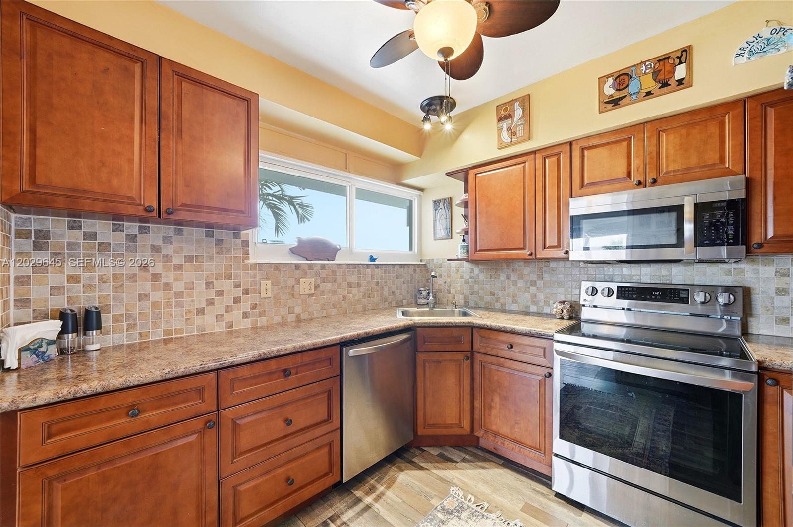 1900 S Ocean Drive 312 Property Photo 12