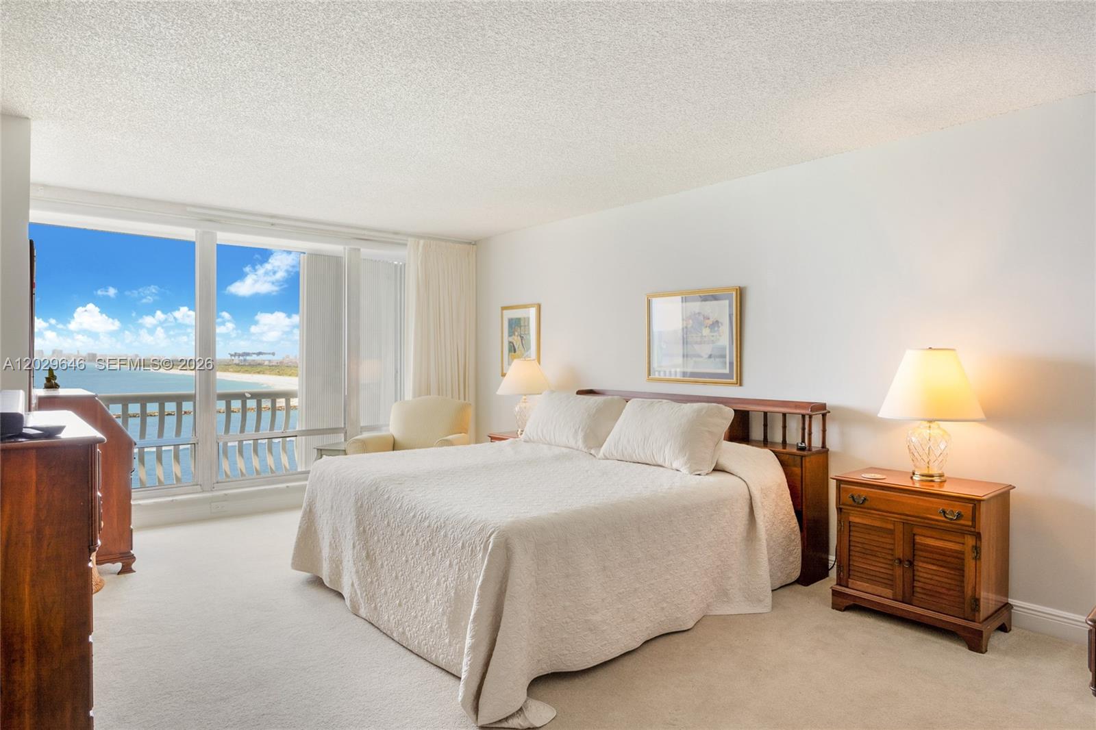 2200 S Ocean Lane 808 Property Photo 13