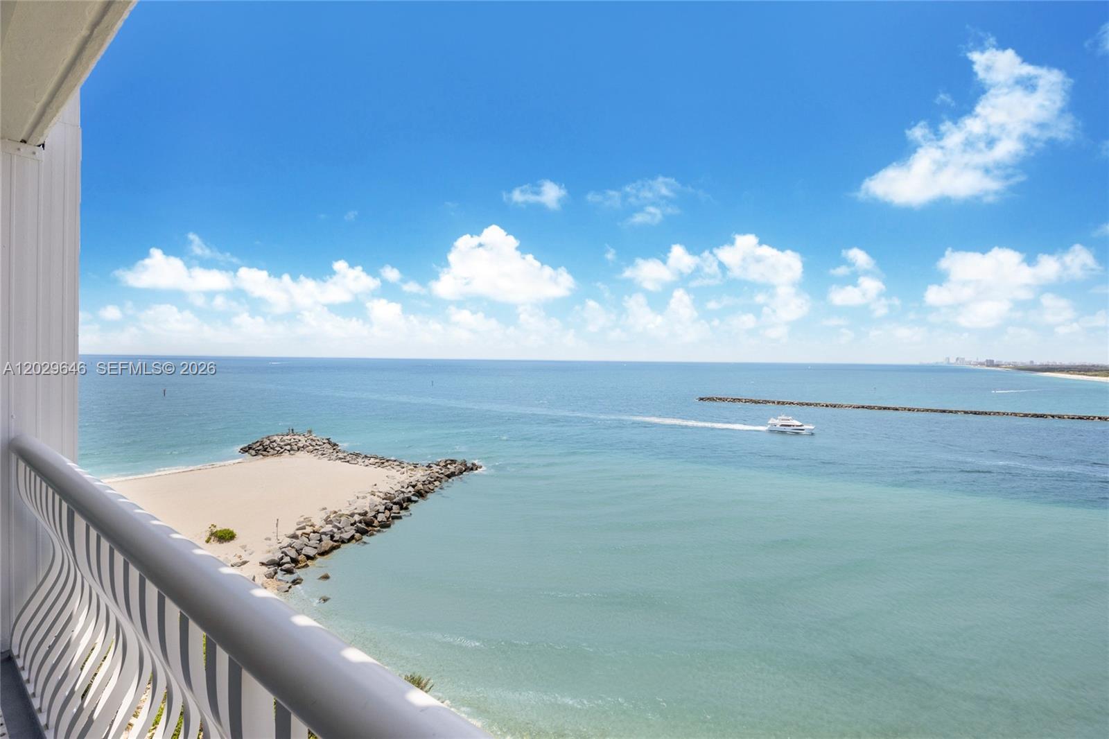 2200 S Ocean Lane 808 Property Photo 17