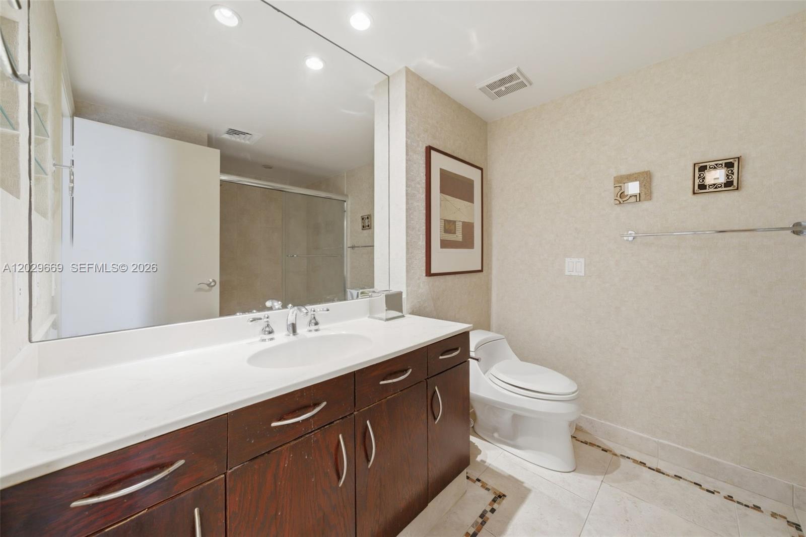 3610 Yacht Club Drive 1115 Property Photo 22