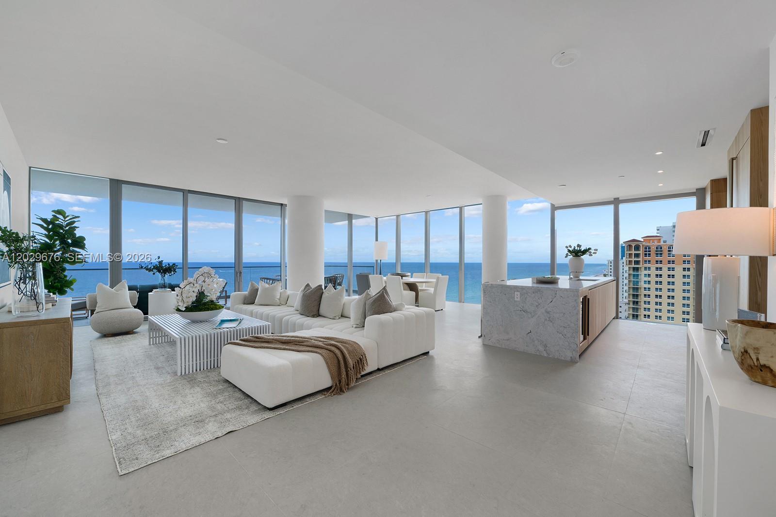 2000 S Ocean Drive 15b Property Photo 2