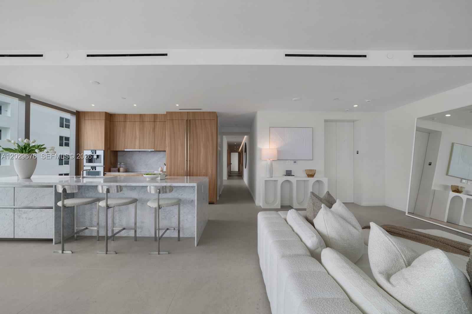 2000 S Ocean Drive 15b Property Photo 6
