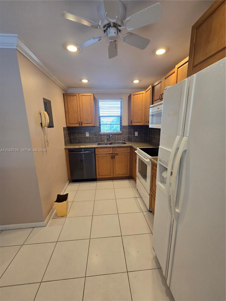 2400 Deer Creek Country Club Boulevard 309-1 Property Photo 6