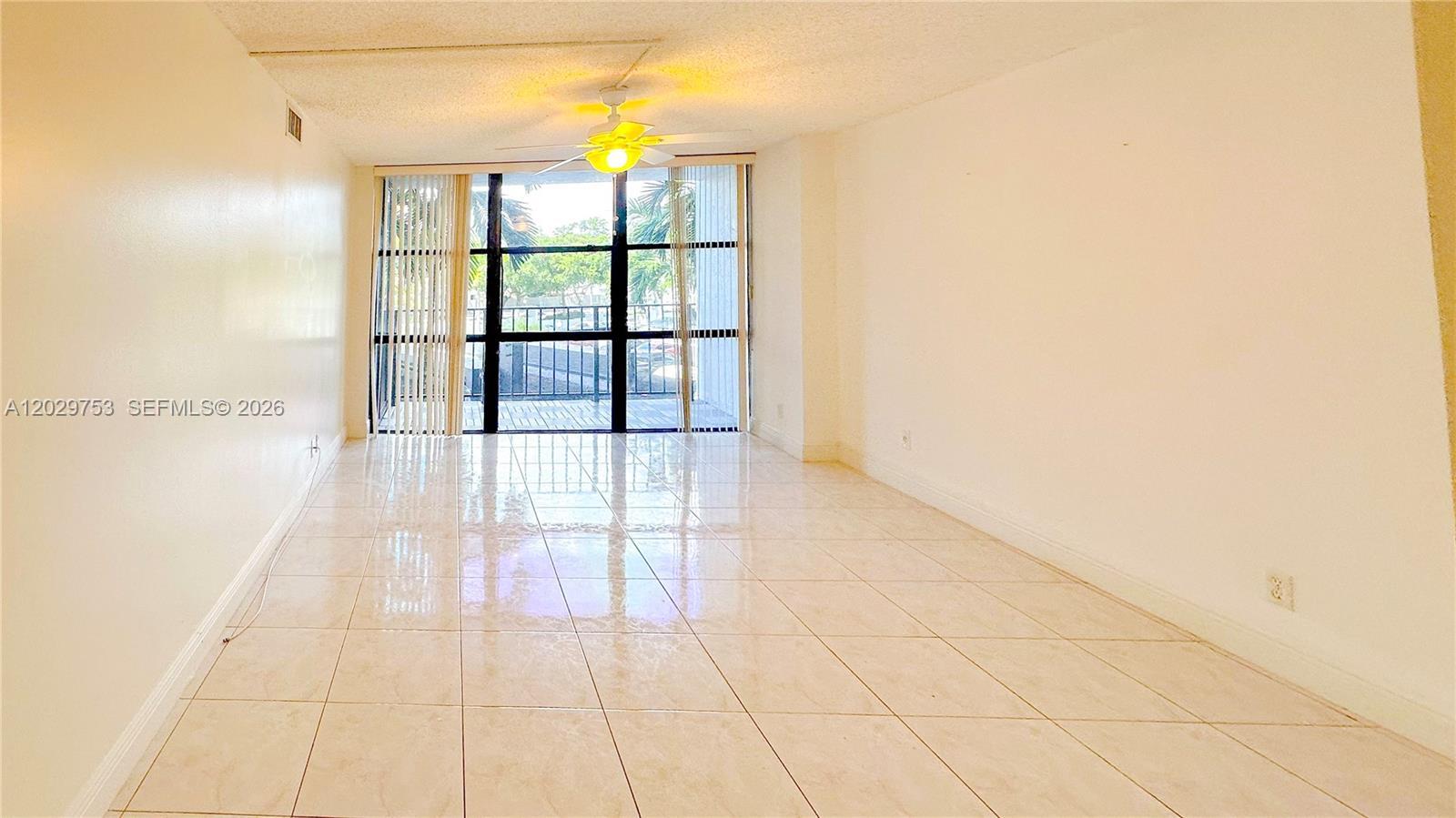 800 Parkview Drive 323 Property Photo 5