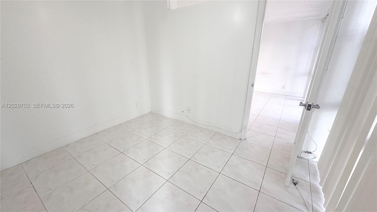 800 Parkview Drive 323 Property Photo 16