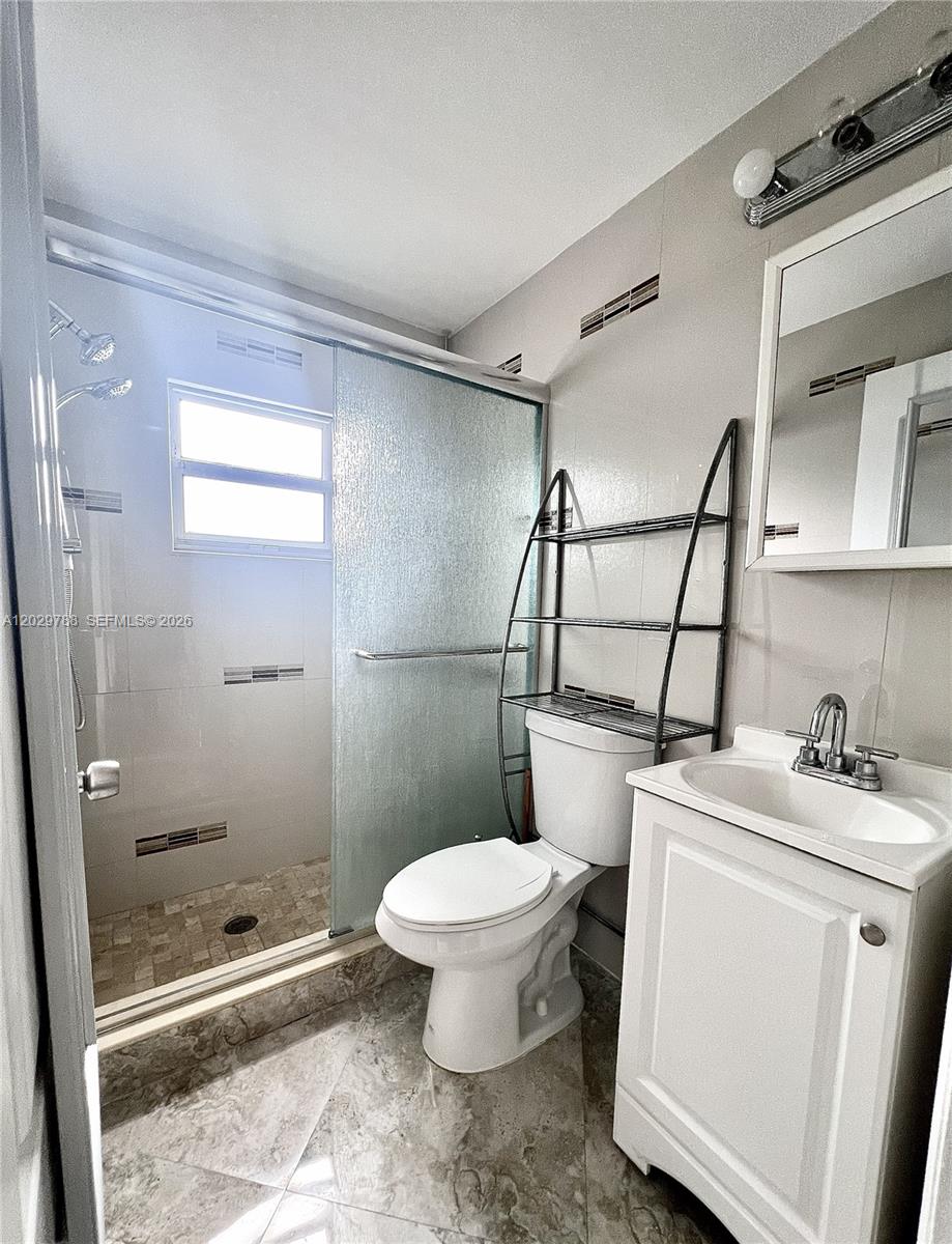 1940 Adams Street Property Photo 19