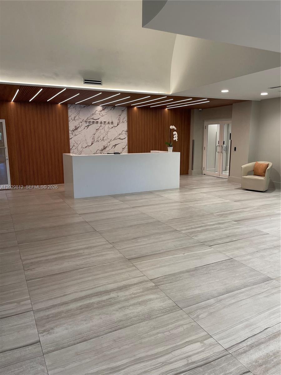1861 S River Drive 1403 Property Photo 12