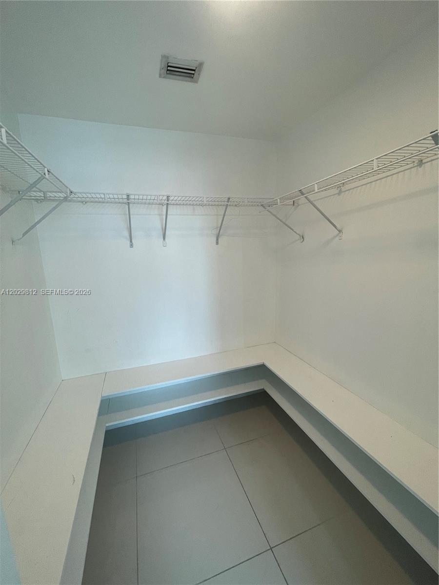 1861 S River Drive 1403 Property Photo 19