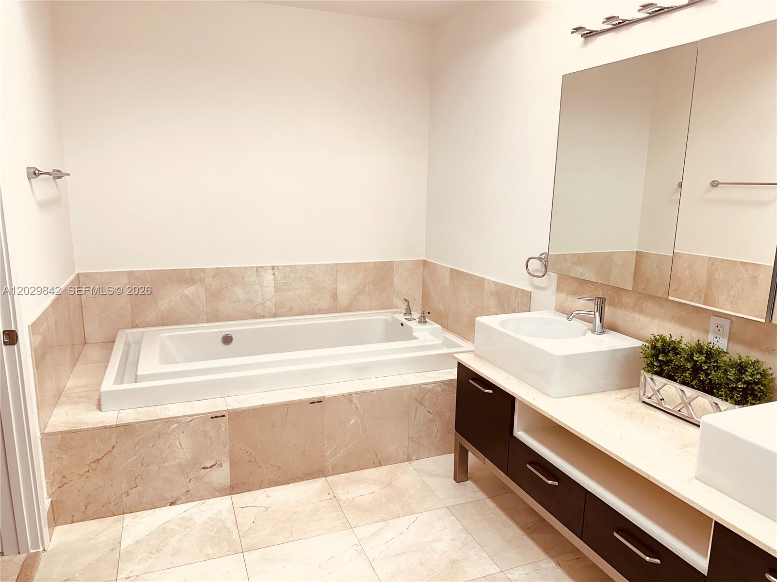 218 Se 14th Street Ts206 Property Photo 10