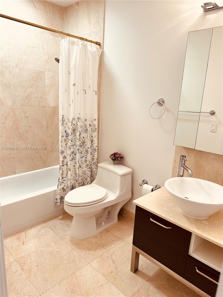 218 Se 14th Street Ts206 Property Photo 14