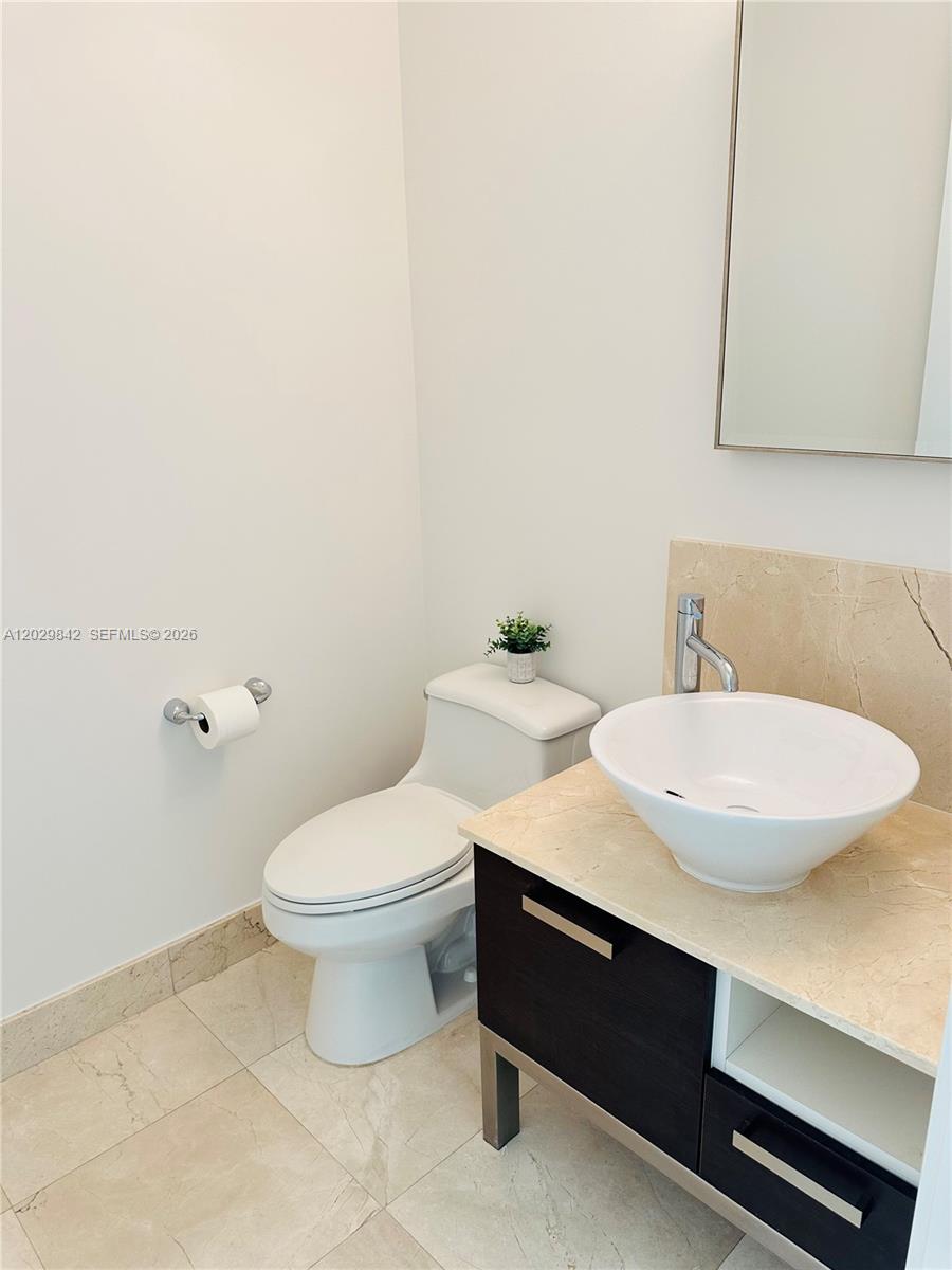 218 Se 14th Street Ts206 Property Photo 15