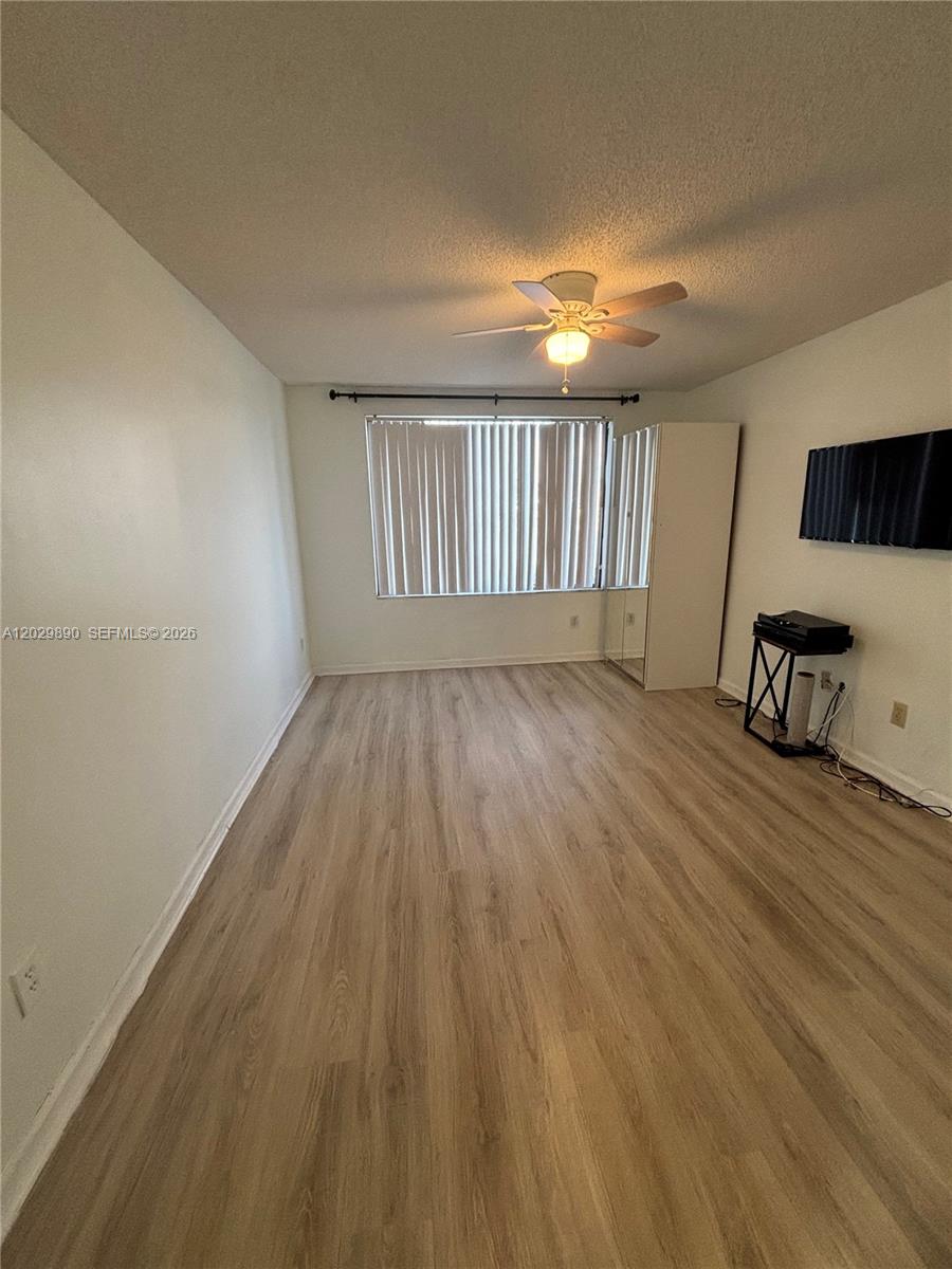 A12029890 Property Photo 11