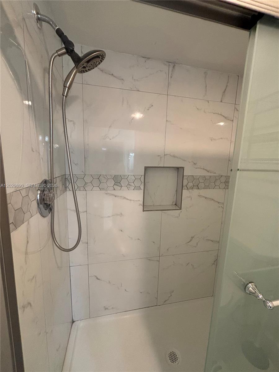 A12029890 Property Photo 13
