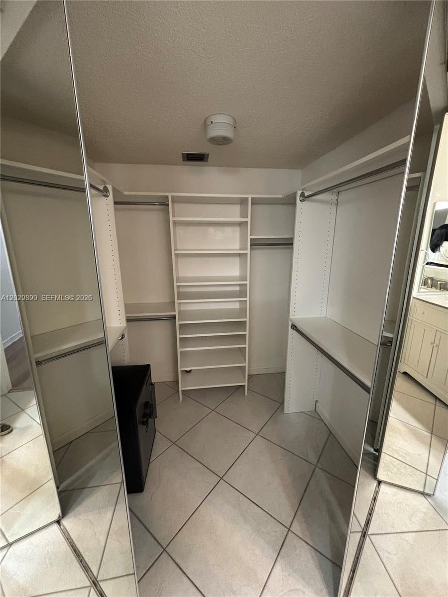 A12029890 Property Photo 14