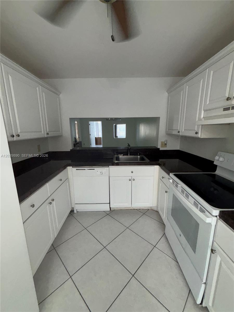 A12029890 Property Photo 17