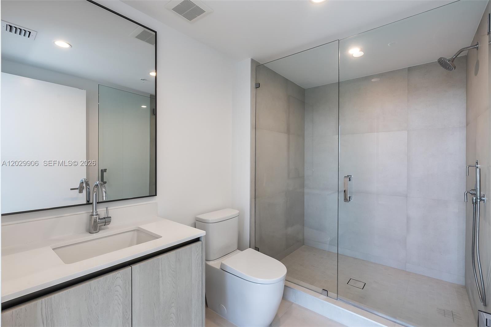 9201 E Bay Harbor Drive 603 Property Photo 21