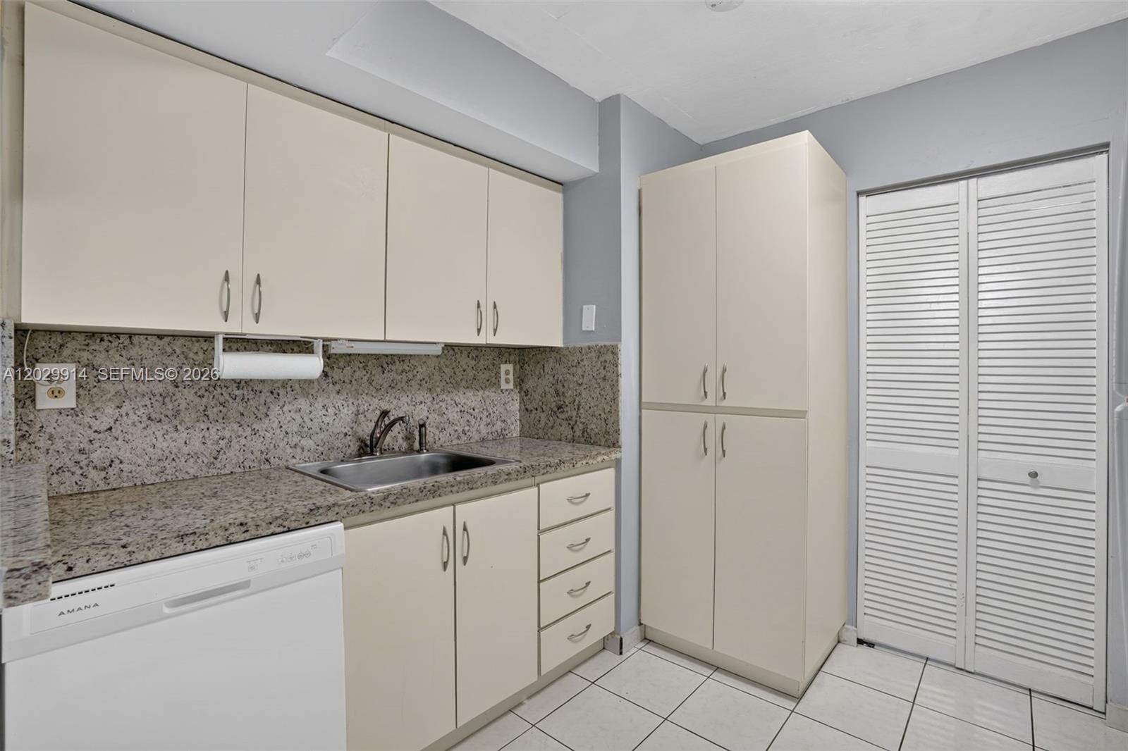 11780 Sw 18th Street 428-2 Property Photo 2