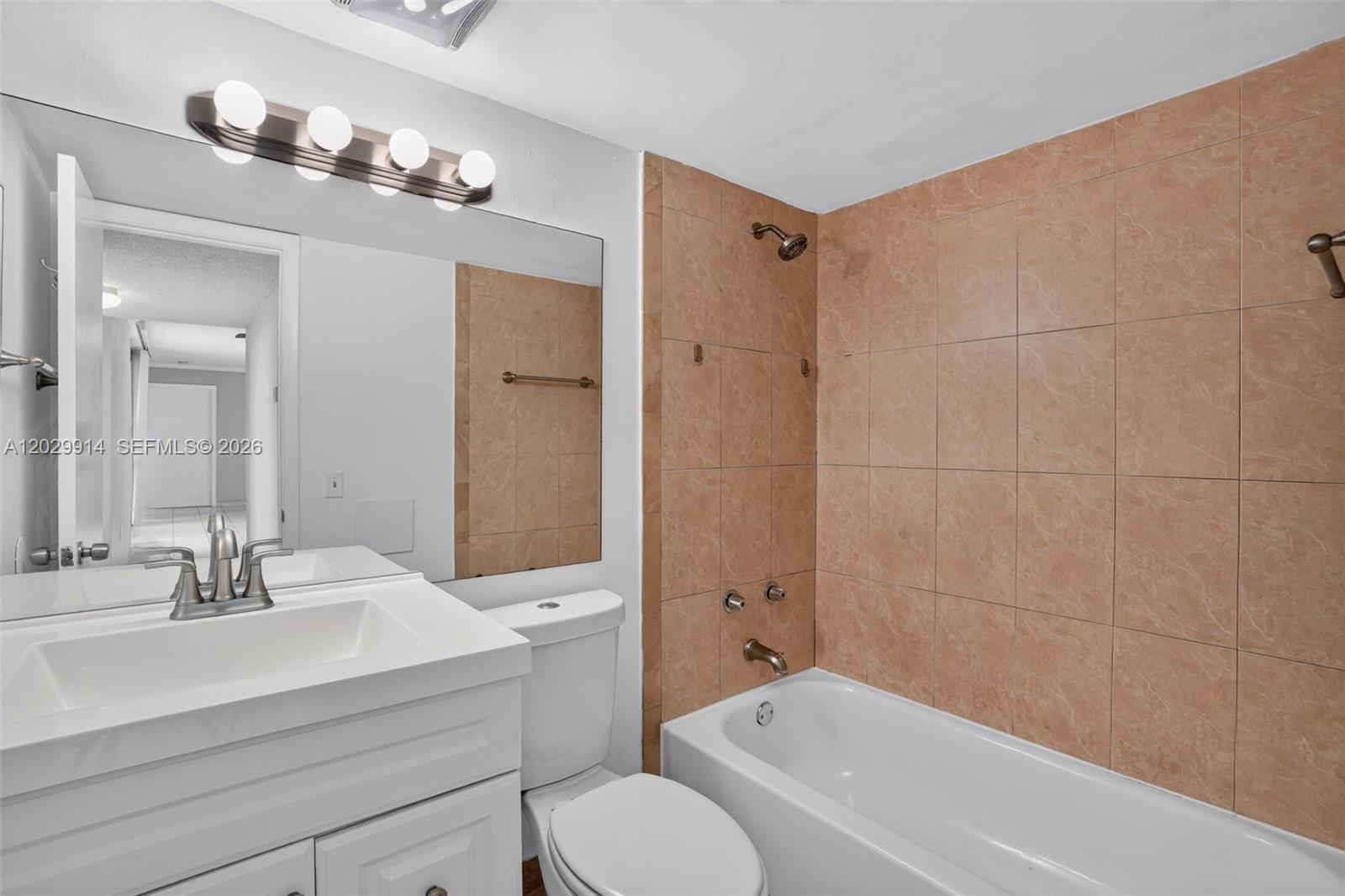11780 Sw 18th Street 428-2 Property Photo 13