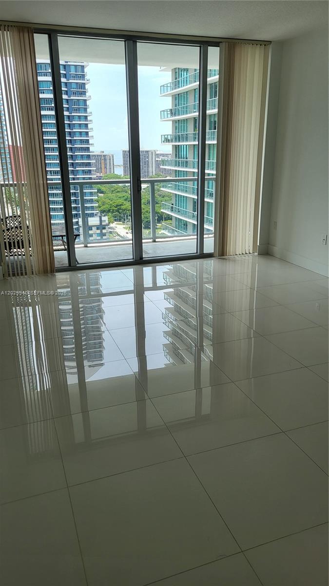 1111 Sw 1 Avenue 2718-n Property Photo 10