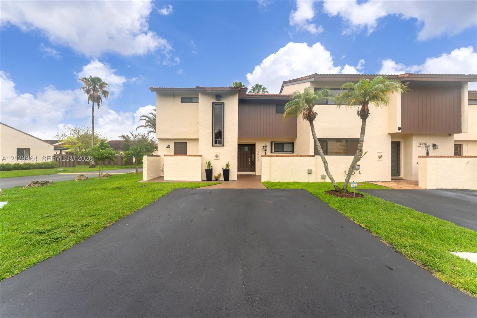 14932 Sw 89th Street Property Photo 1
