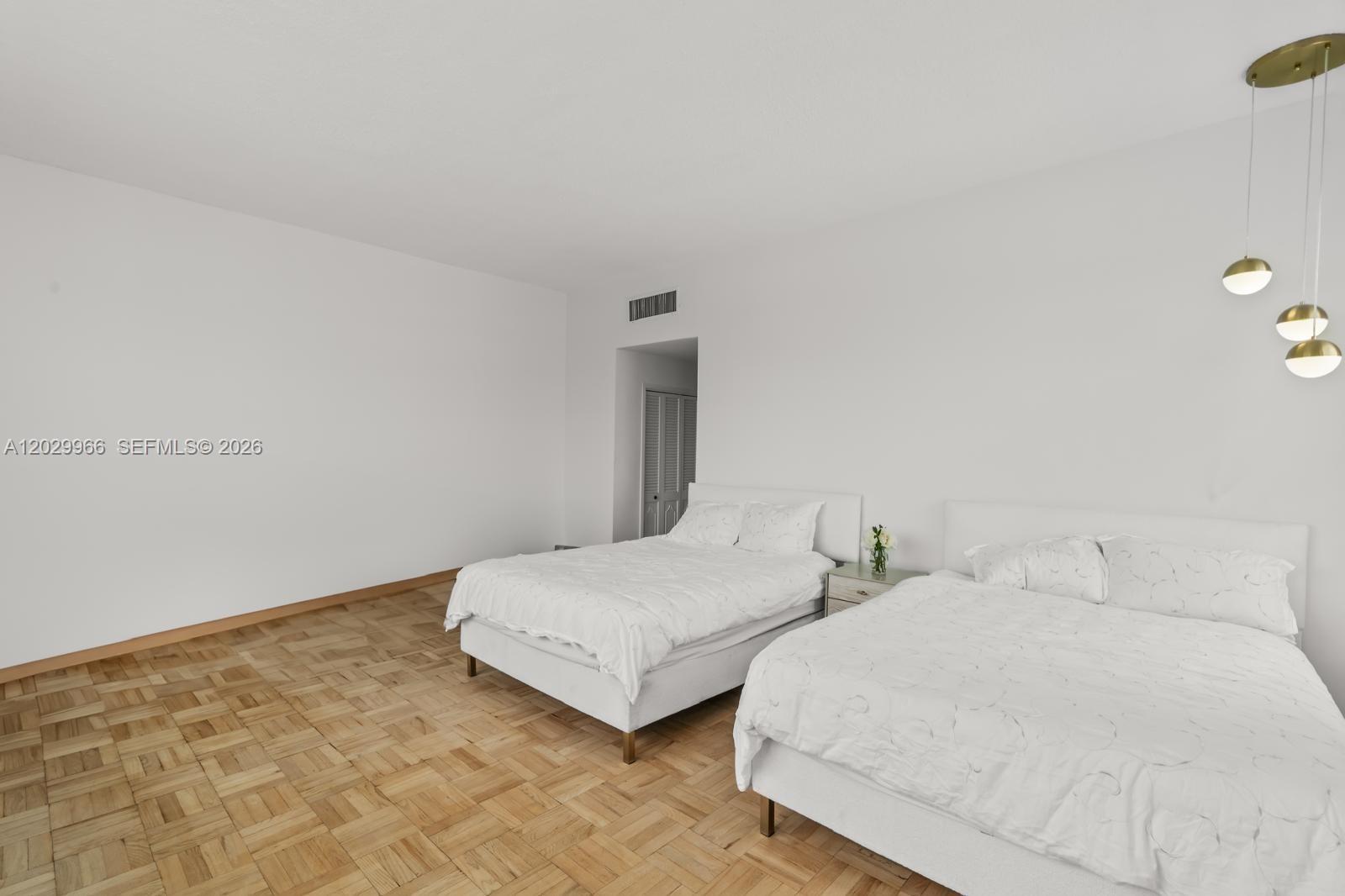 9341 E Bay Harbor Drive Ph-b Property Photo 10