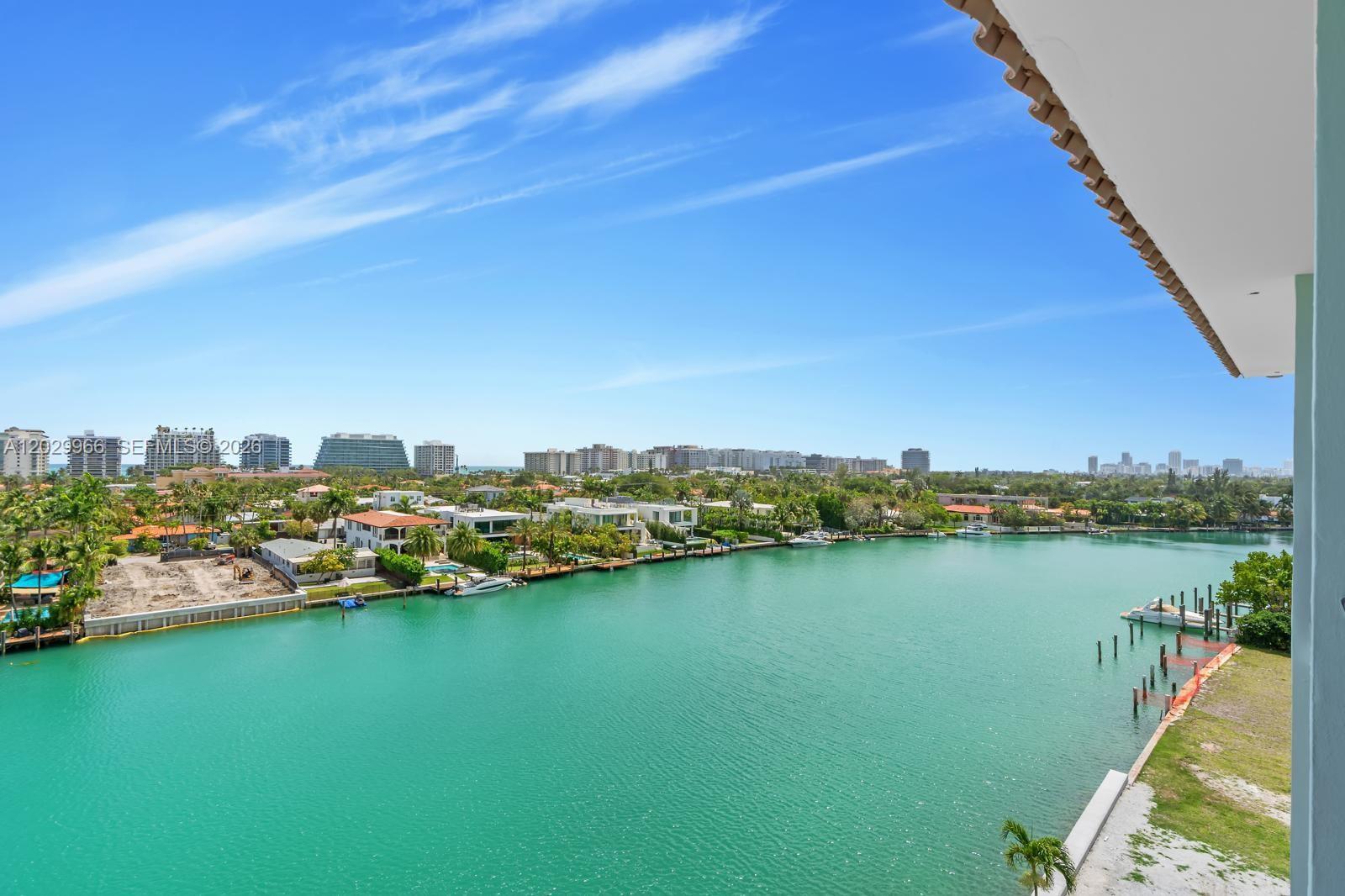 9341 E Bay Harbor Drive Ph-b Property Photo 34