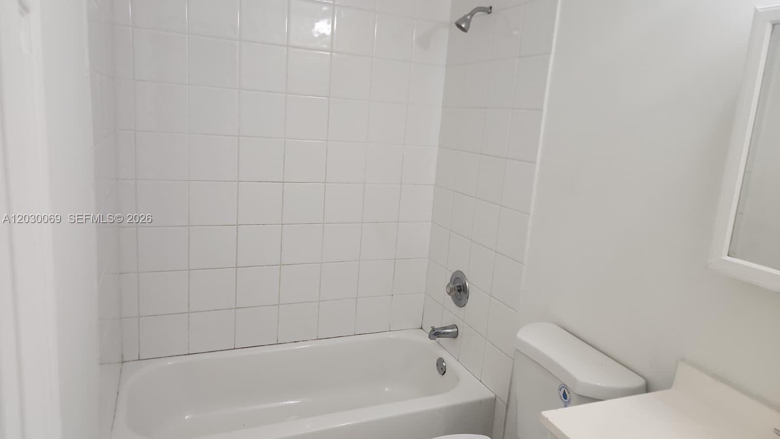 1817 Nw 58th Avenue 22 Property Photo 10