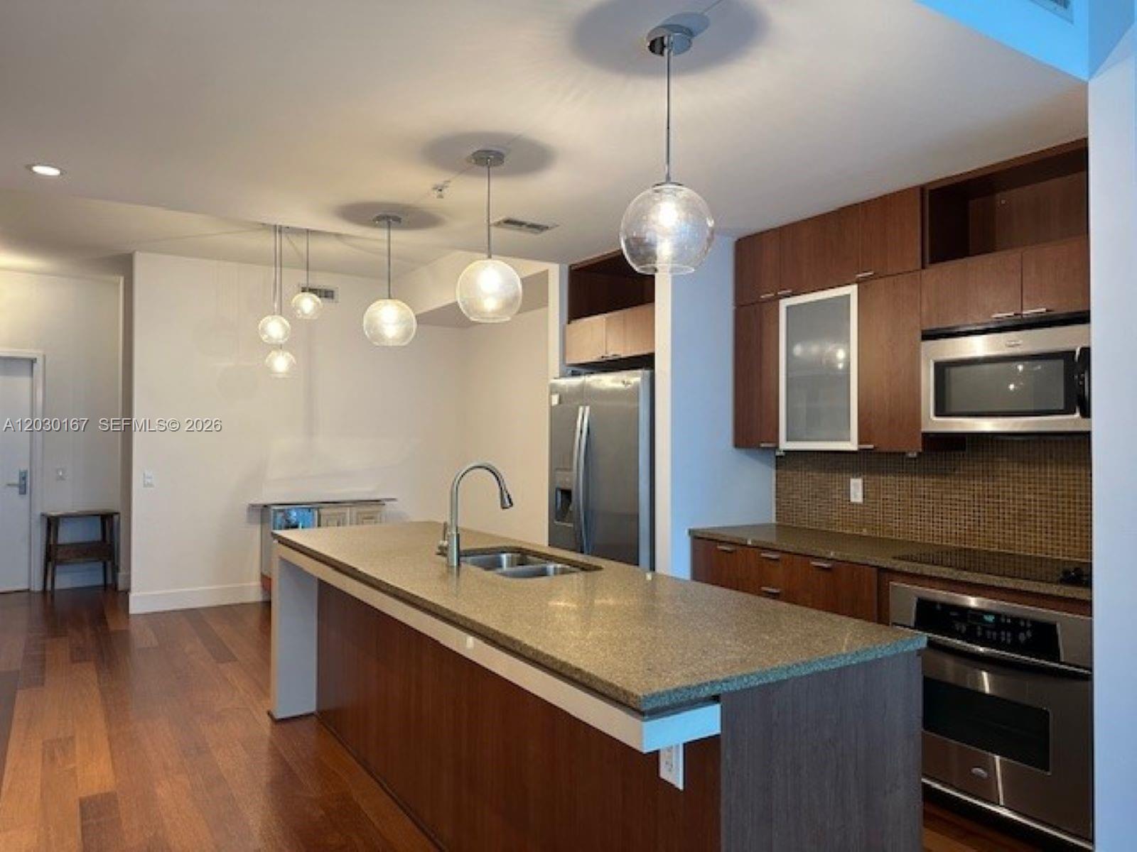 111 N 12 Street 1620 Property Photo 5