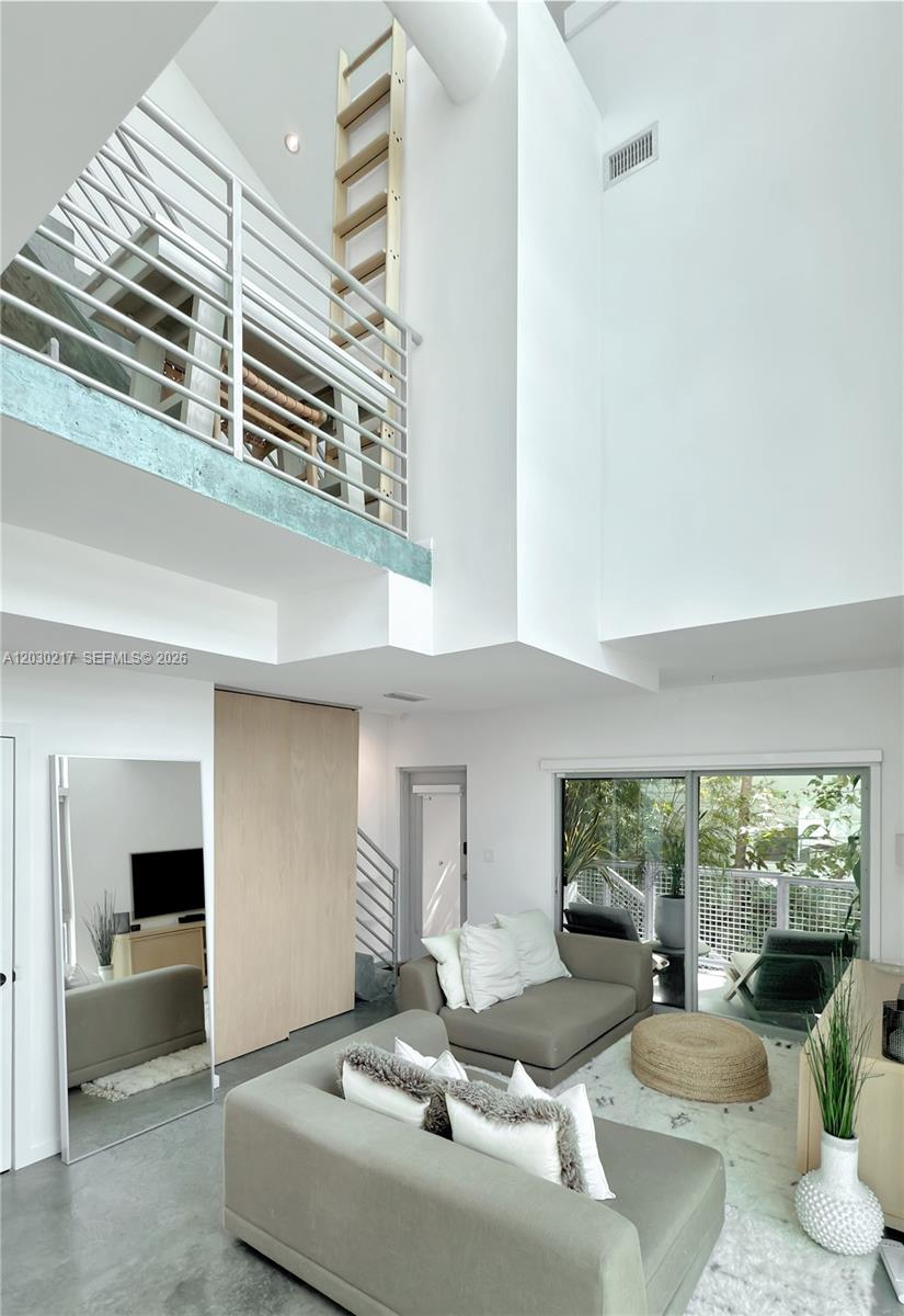 734 Michigan Avenue Property Photo 7