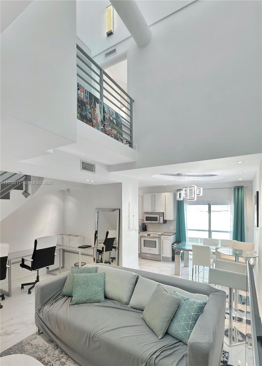 734 Michigan Avenue Property Photo 12