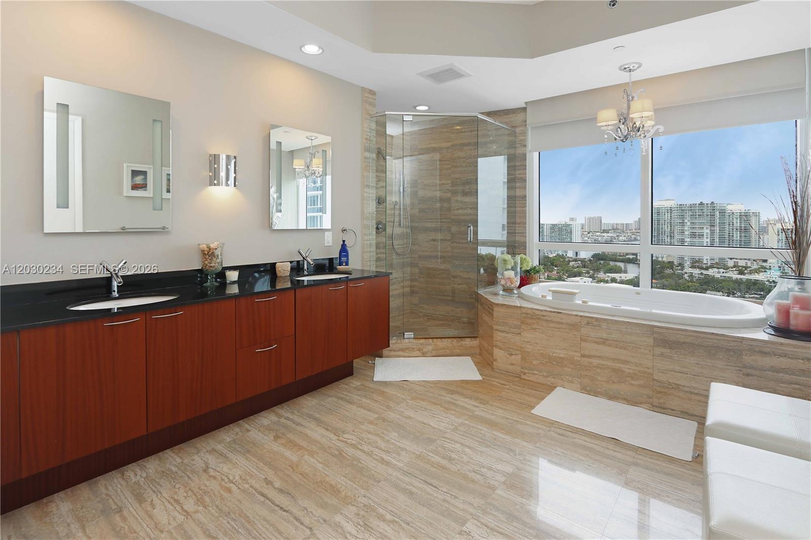 15901 Collins Avenue 2004 Property Photo 32
