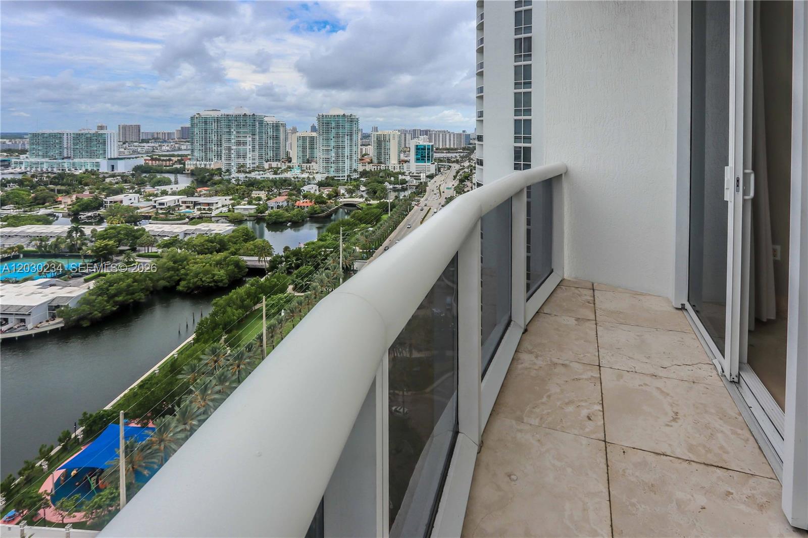 15901 Collins Avenue 2004 Property Photo 37