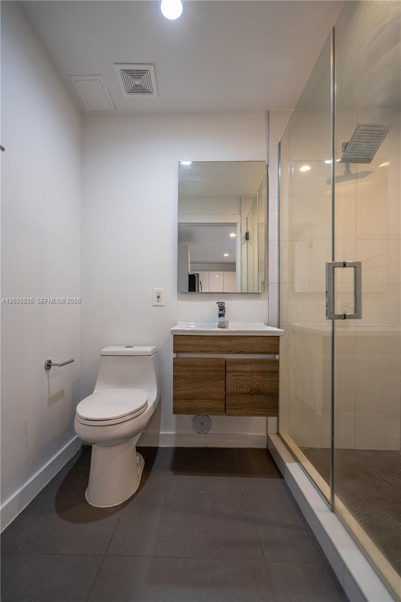 924 Marseille Drive 26 Property Photo 5