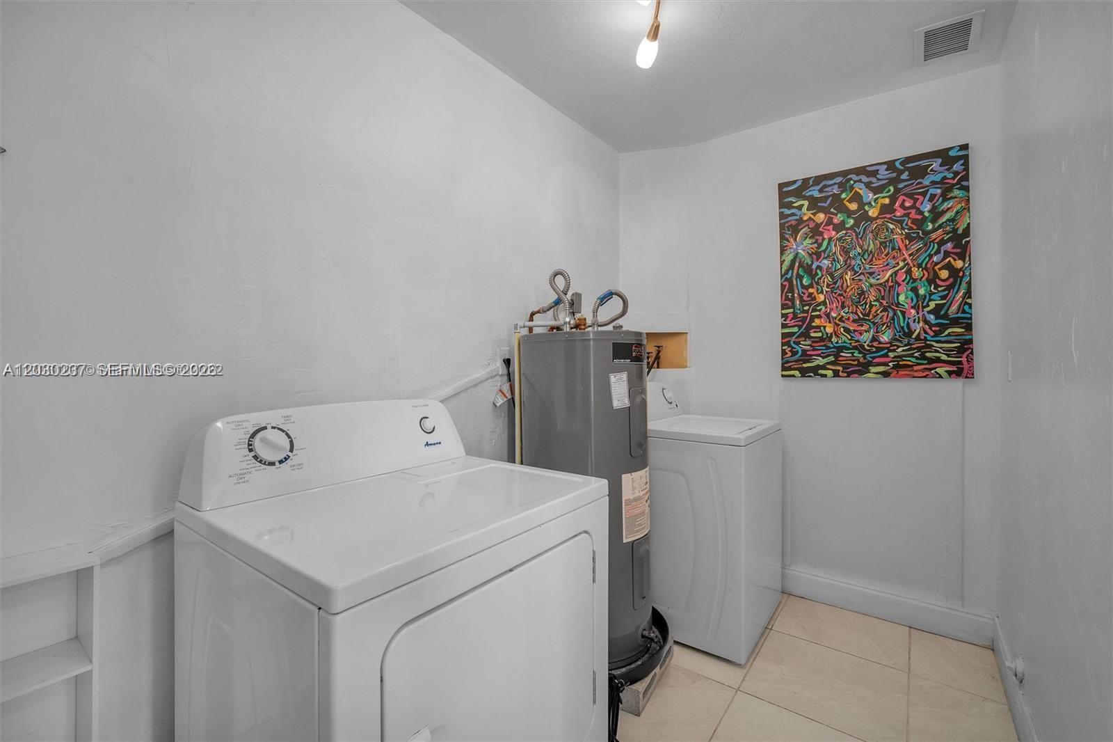 1635 Hollywood Boulevard A Property Photo 11
