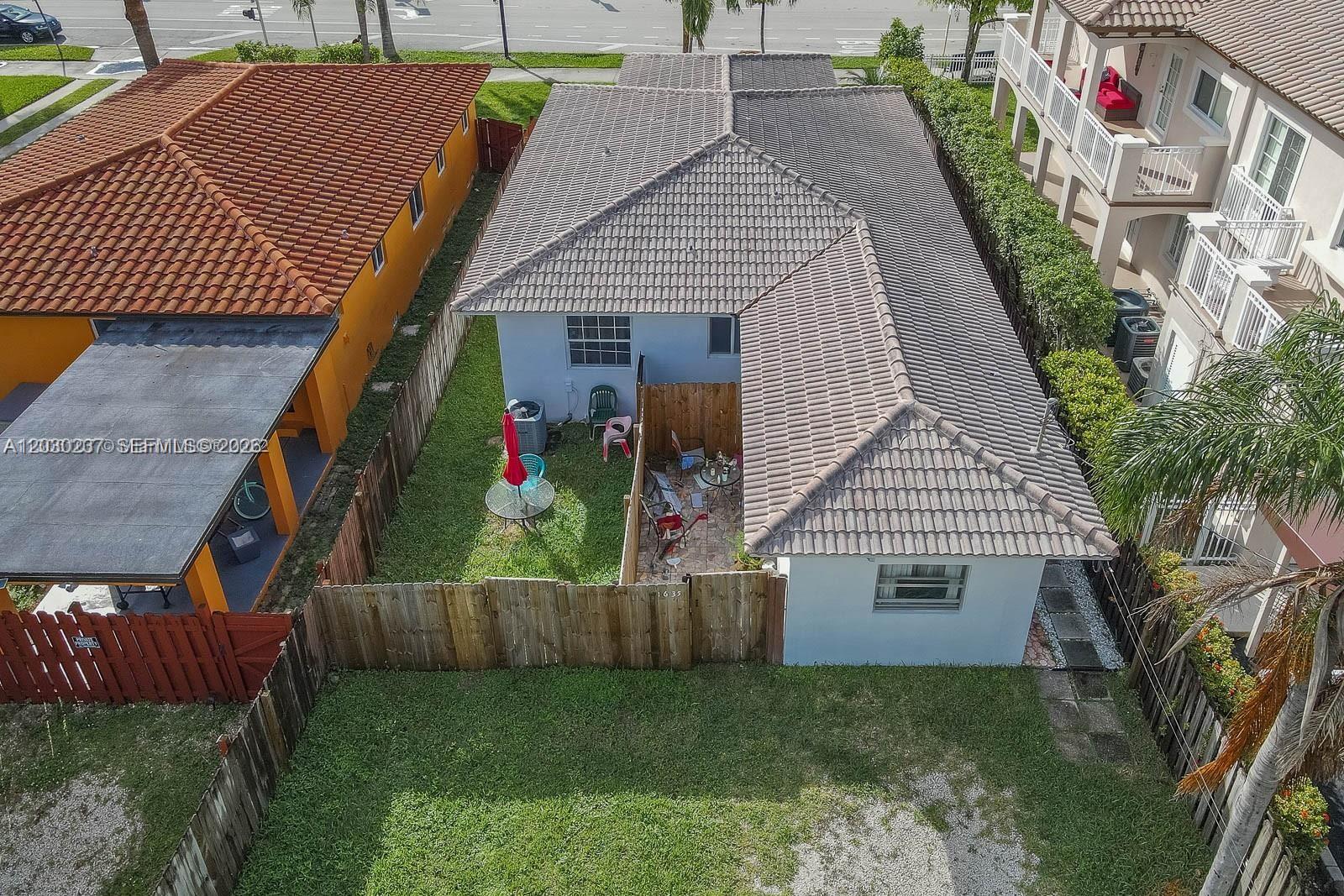 1635 Hollywood Boulevard A Property Photo 26