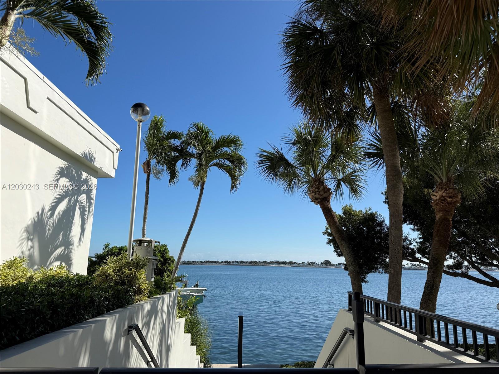 1925 Brickell Avenue 1403 Property Photo 3